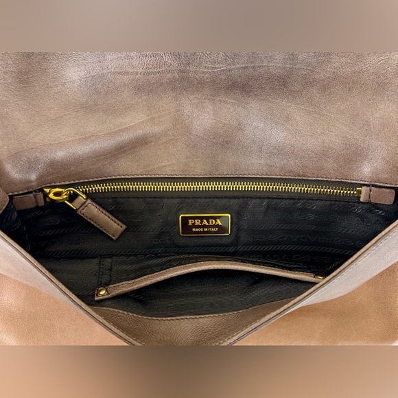 PRADA GLACÉ FOLD OVER OMBRÉ CLUTCH - Picture 4 of 9